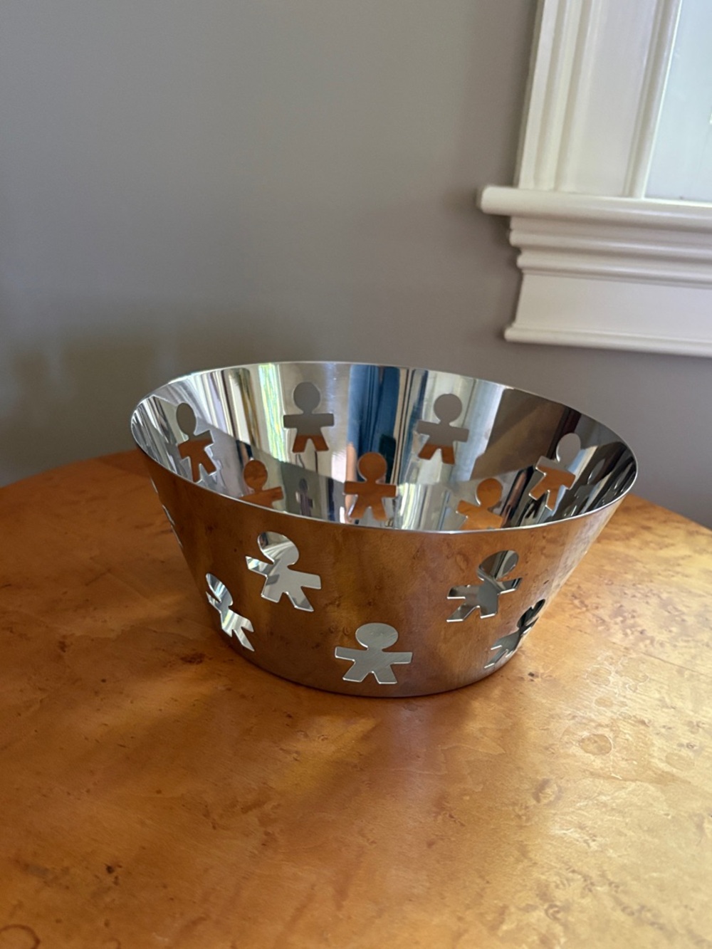 Alessi Girotondo Decorative Bowl with Cutout Figures